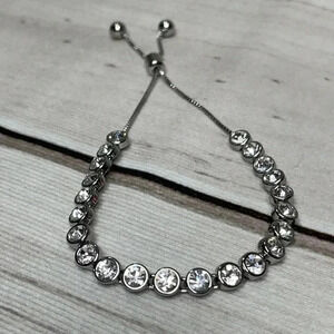 Premier Designs Bolo Bracelet Women OS Silver Crystal Adjustable Bezel Set Box